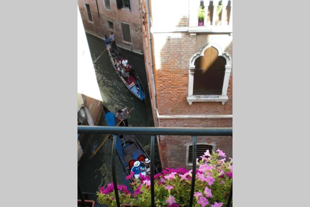 Leoncini With A Wonderful Canal View Lejlighed