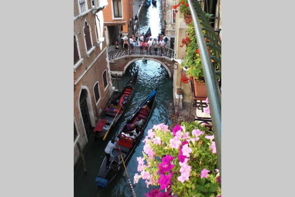 Leoncini With A Wonderful Canal View Lejlighed